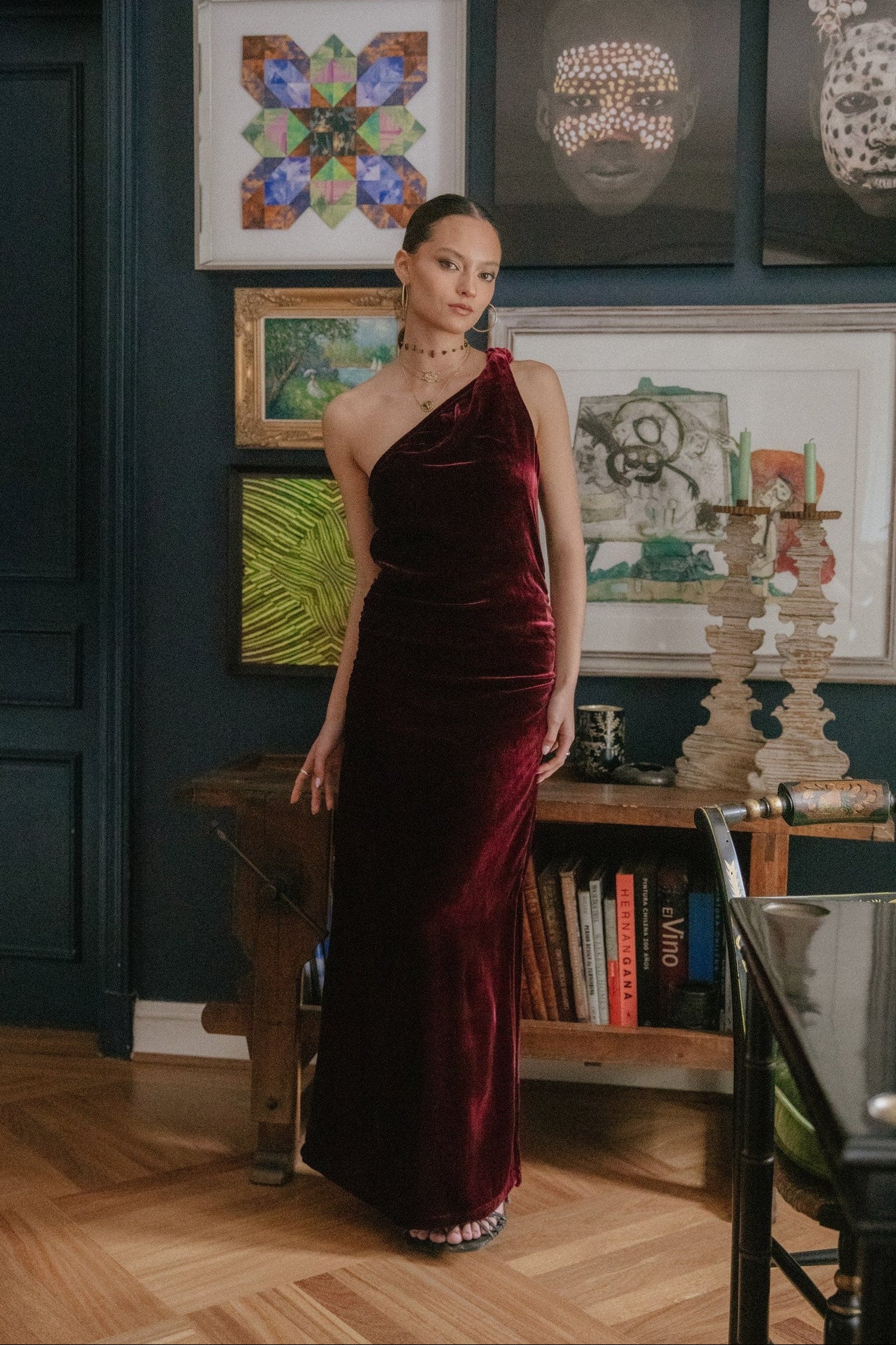 Vestido Atenas Velvet · Burdeo