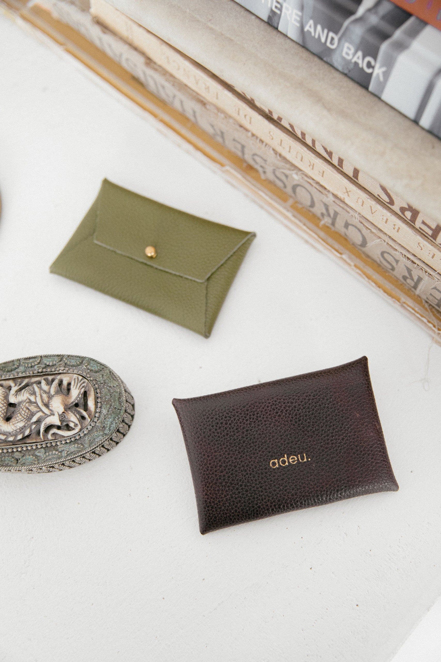 Tarjetero Nina · Chocolate