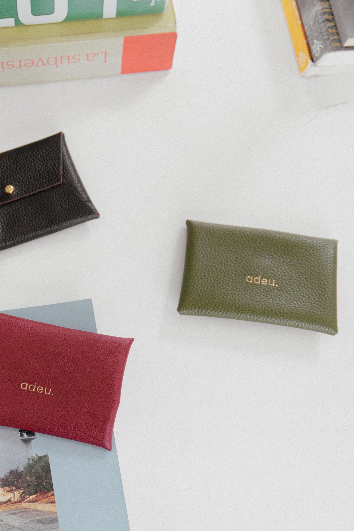 Tarjetero Nina · Verde Oliva