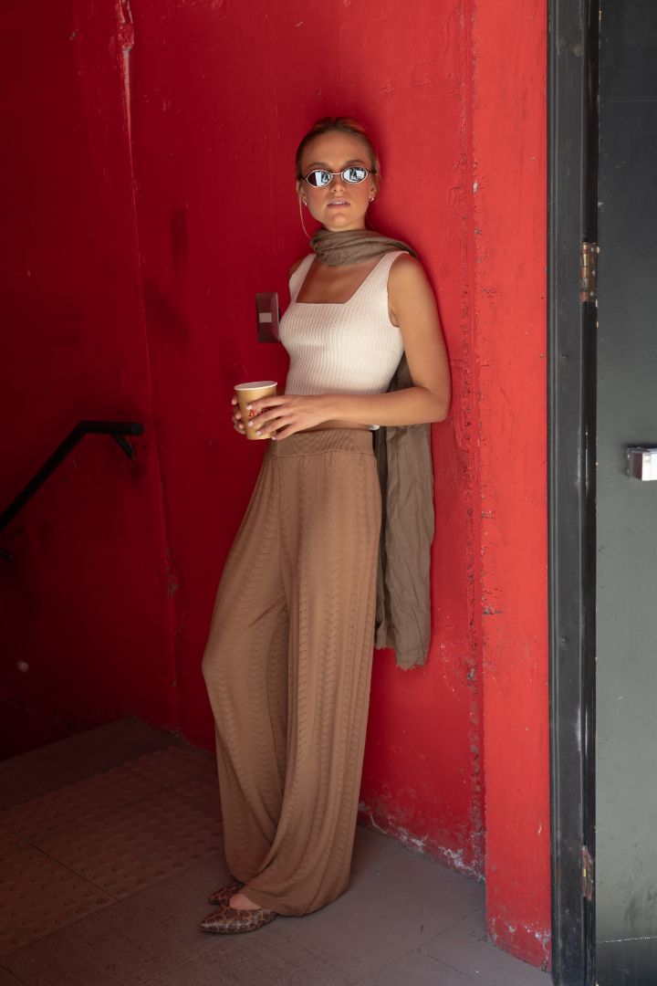 Pantalon Ondas · Toffee