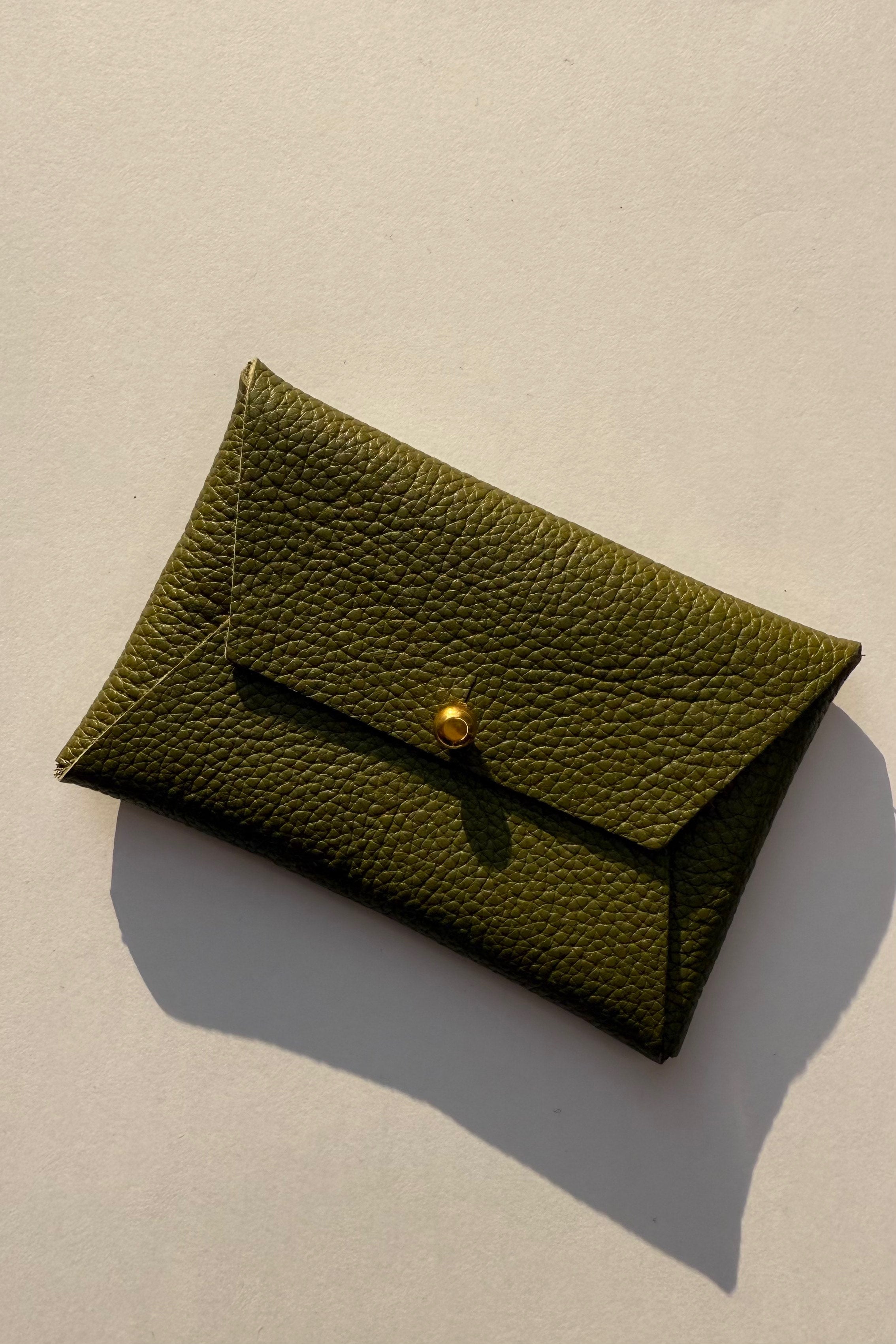 Tarjetero Nina · Verde Oliva
