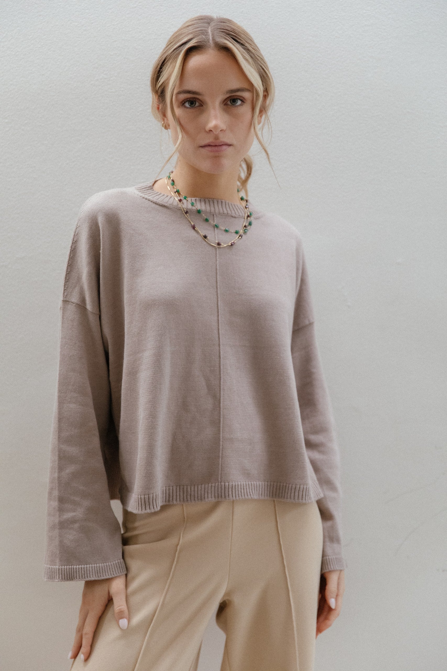 Sweater Line · Avena