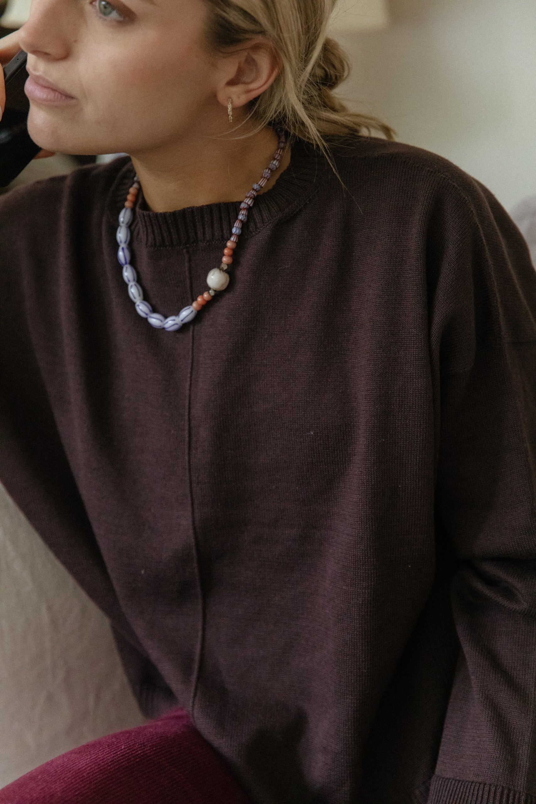 Sweater Line · Chocolate