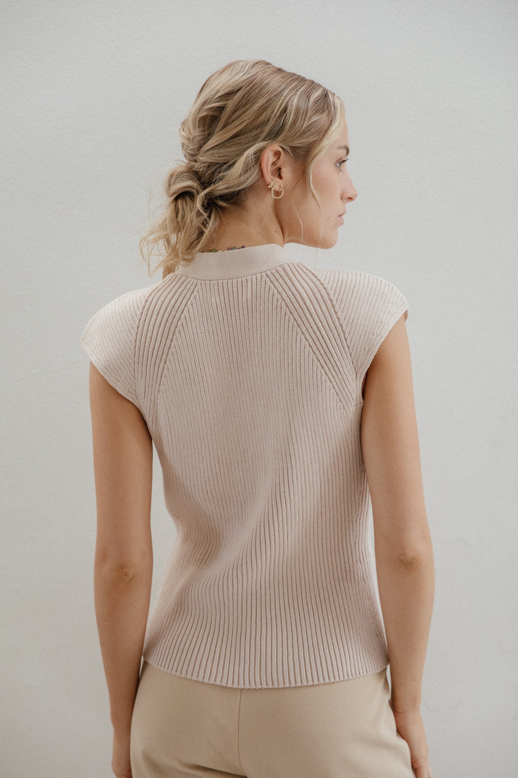 Vest Arco · Gardenia