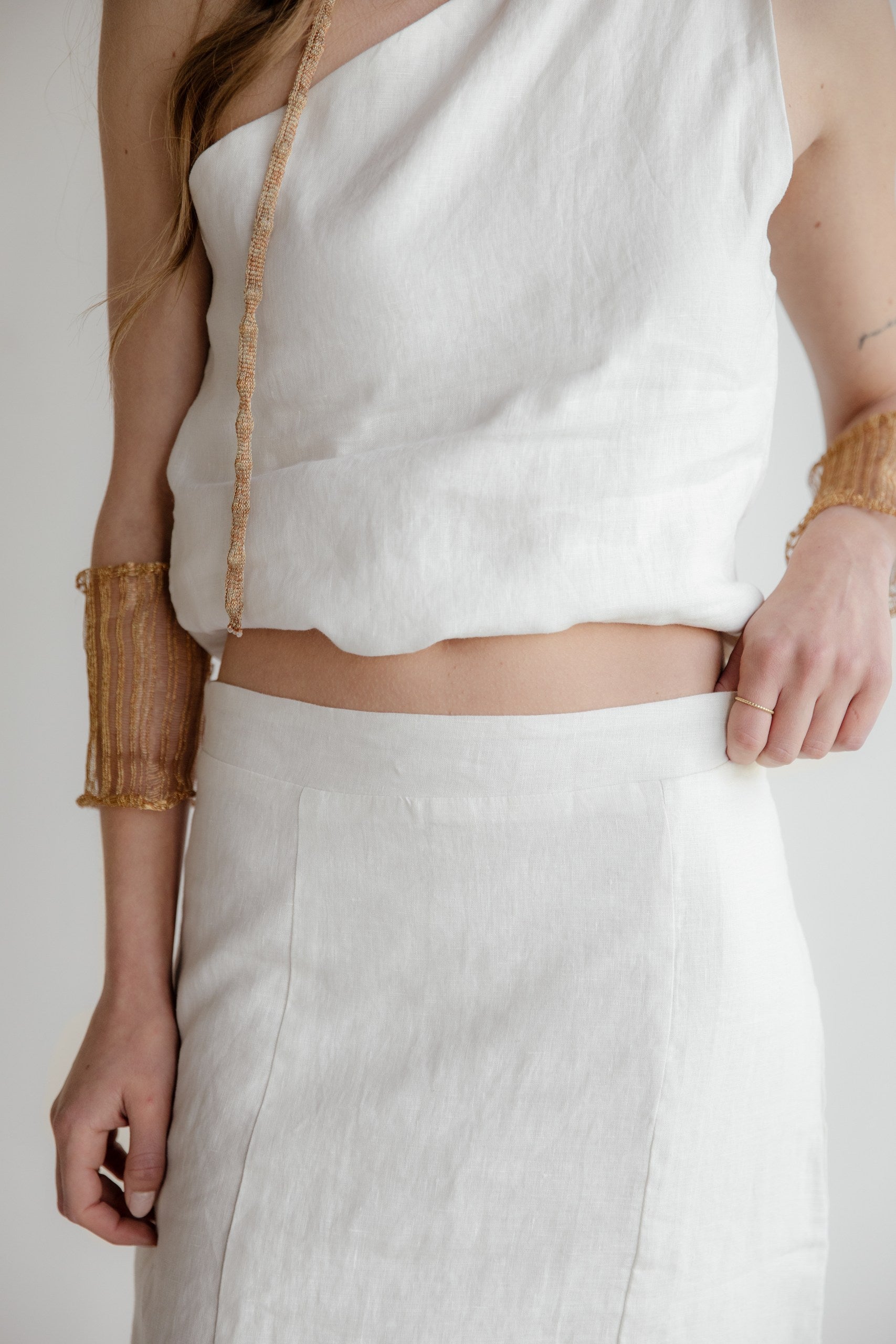 Falda Sitges  · Crudo