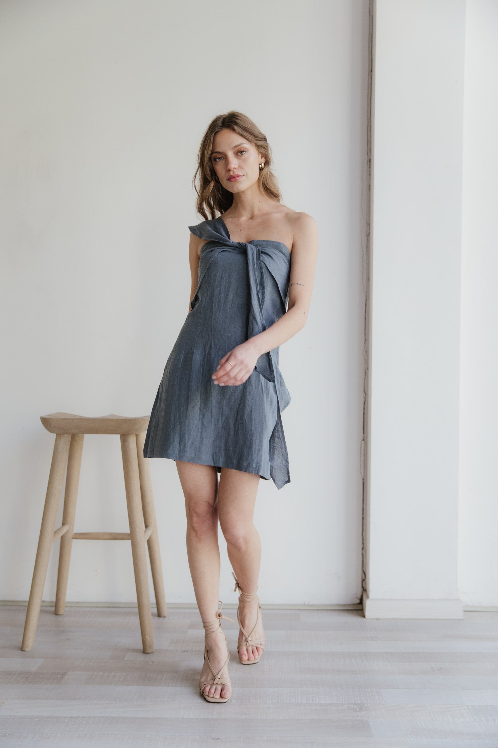 Mini Vestido Rio  · Pizarra