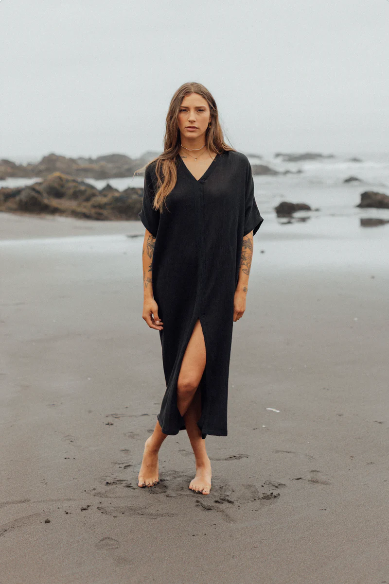 Vestido Uluru  · Negro